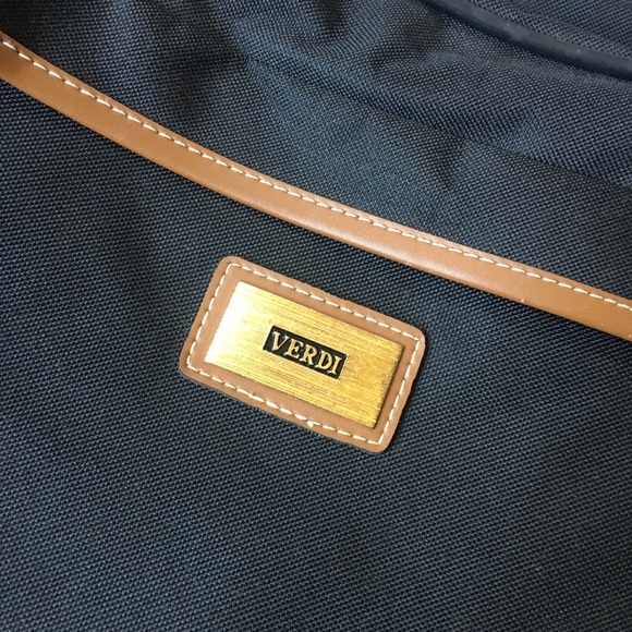 Verdi Black Canvas Laptop Messenger Bag - Picture 2 of 8